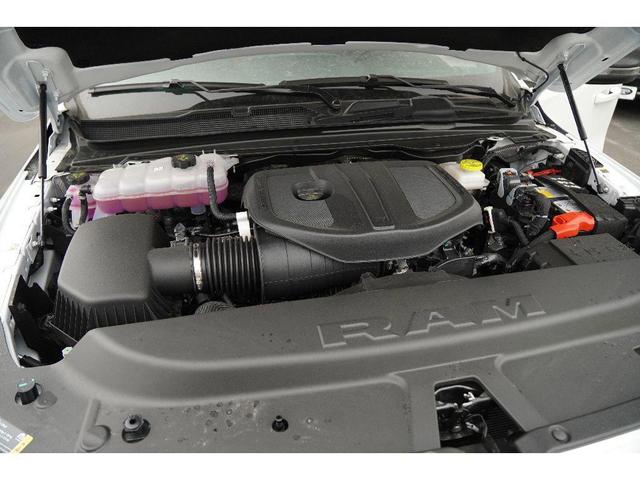 Photo of 2025 Bright White Clearcoat RAM 1500