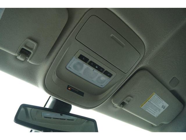 Photo of 2022 Summit White Chevrolet Colorado