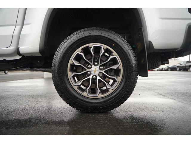 Photo of 2022 Summit White Chevrolet Colorado