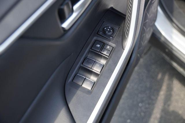 Photo of 2023 Silver Sky Metallic Toyota RAV4 Hybrid