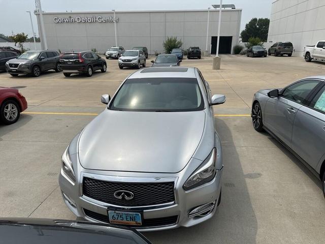 Photo of 2016 Liquid Platinum INFINITI Q70