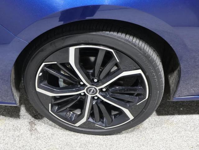 Photo of 2024 Deep Blue Pearl Nissan Altima