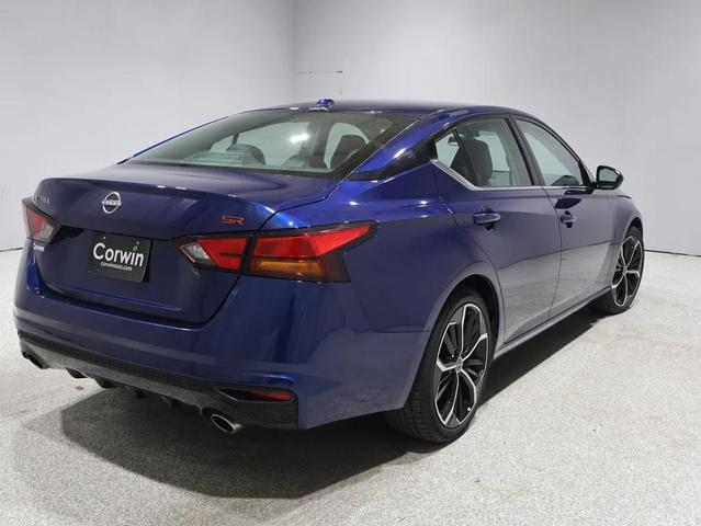Photo of 2024 Deep Blue Pearl Nissan Altima