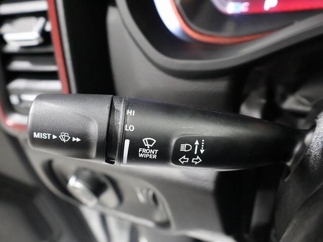 Photo of 2024 Bright White RAM 1500