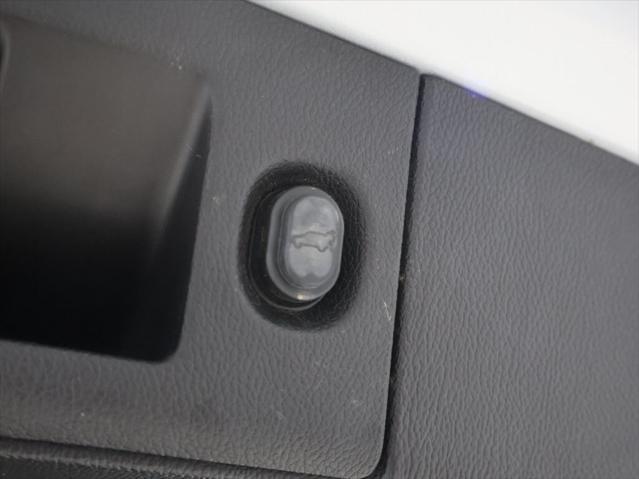 Photo of 2018 Silver Ice Chevrolet Tahoe