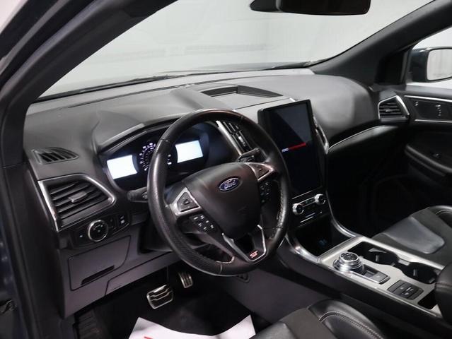 Photo of 2024 Stone Blue Metallic Ford Edge
