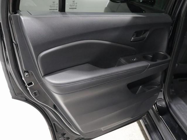 Photo of 2025 Crystal Black Pearl Honda Passport