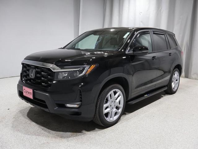 Photo of 2025 Crystal Black Pearl Honda Passport