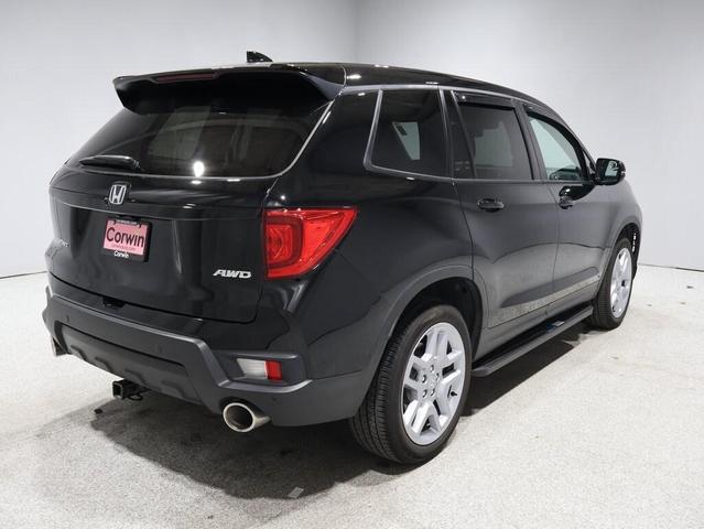 Photo of 2025 Crystal Black Pearl Honda Passport