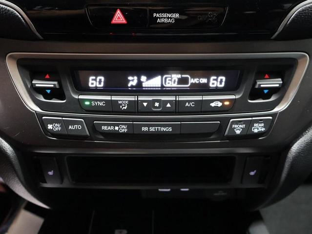 Photo of 2025 Crystal Black Pearl Honda Passport