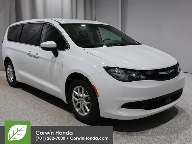 2023 Chrysler Voyager