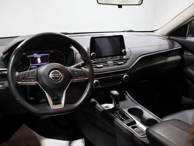 Photo of 2022 Sunset Drift Chromaflair Nissan Altima