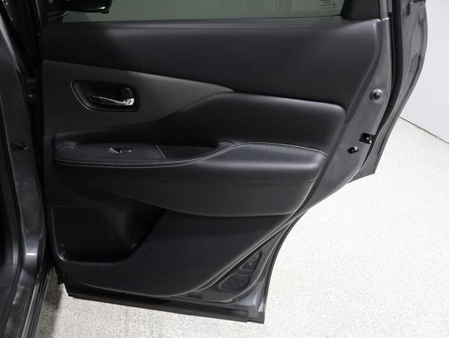 Photo of 2023 Gun Metallic Nissan Murano