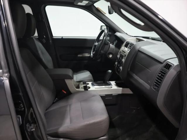 Photo of 2012 Black Ford Escape