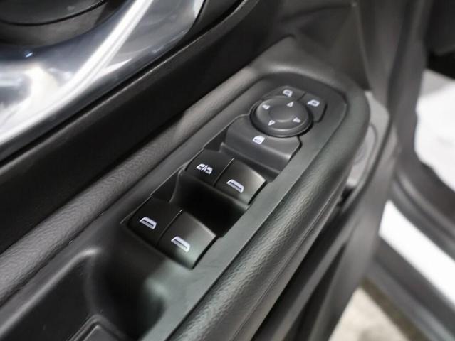 Photo of 2024 Summit White GMC Terrain