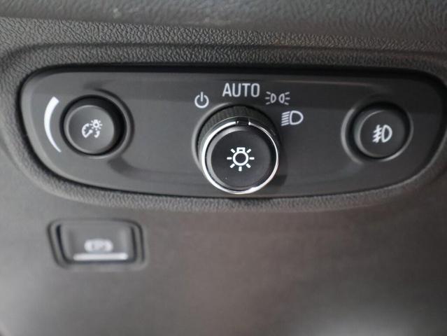 Photo of 2024 Summit White GMC Terrain