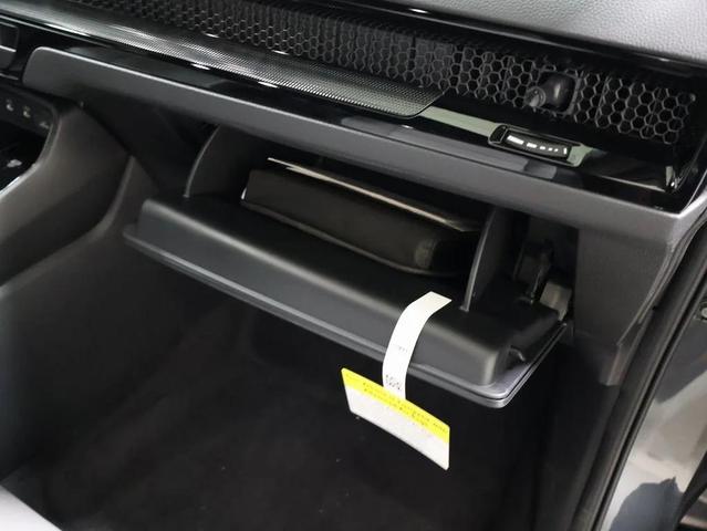 Photo of 2026 Meteorite Gray Metallic Honda CR-V Hybrid