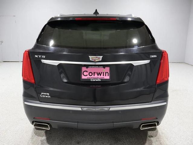 Photo of 2017 Stellar Black Cadillac XT5