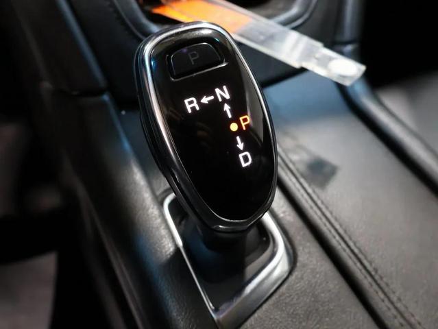 Photo of 2017 Stellar Black Cadillac XT5
