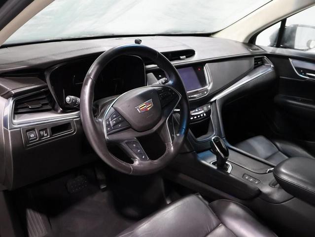 Photo of 2017 Stellar Black Cadillac XT5