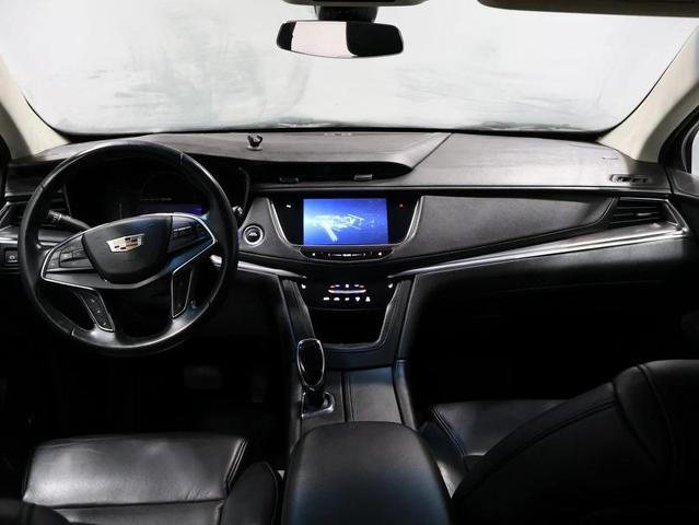 Photo of 2017 Stellar Black Cadillac XT5