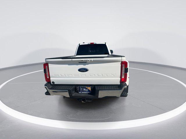 Photo of 2025 Star White Metallic Tri-Coat Ford F-350