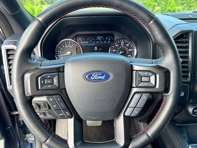 Photo of 2019 White Platinum Metallic Tri-Coat Ford Expedition