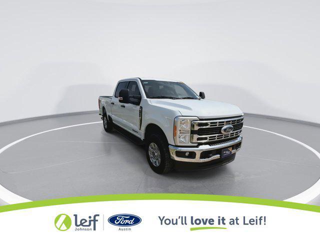 Photo of 2023 Oxford White Ford F-250