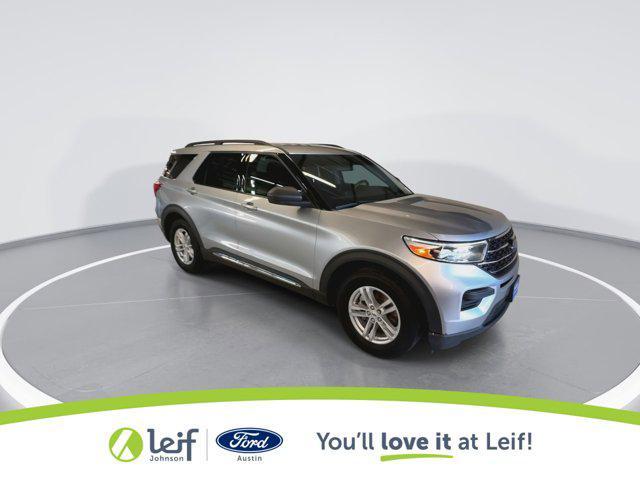 Photo of 2021 Iconic Silver Metallic Ford Explorer