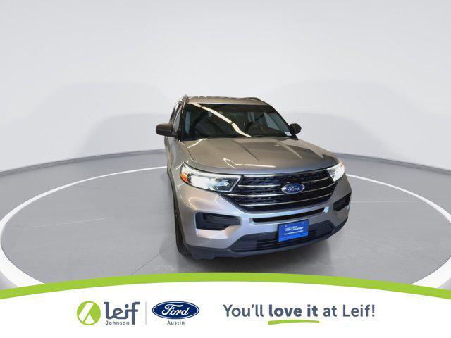Photo of 2021 Iconic Silver Metallic Ford Explorer