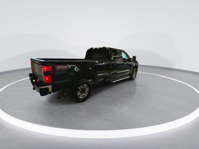 Photo of 2023 Agate Black Metallic Ford F-350
