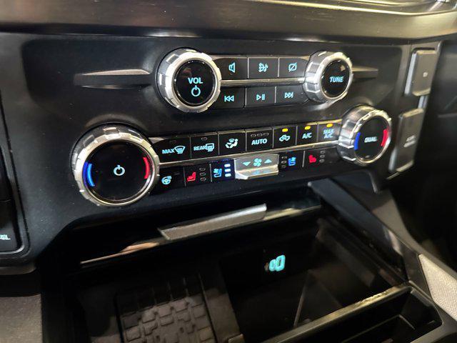 Photo of 2023 Agate Black Metallic Ford F-350
