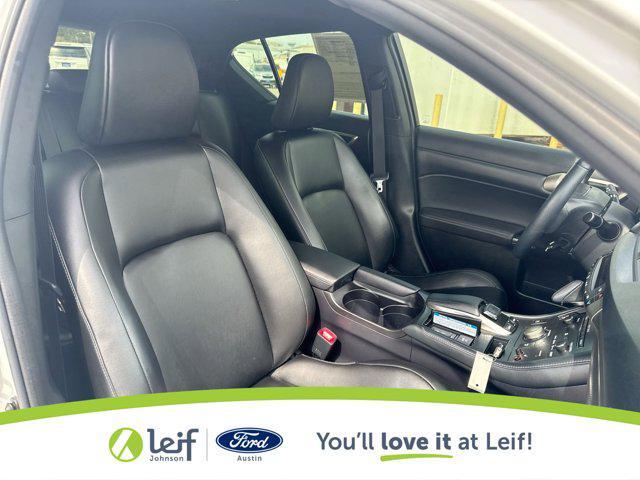 Photo of 2015 White Lexus CT 200h