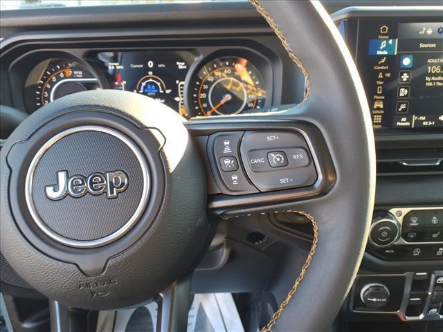 Photo of 2024 Anvil Clear Coat Jeep Gladiator