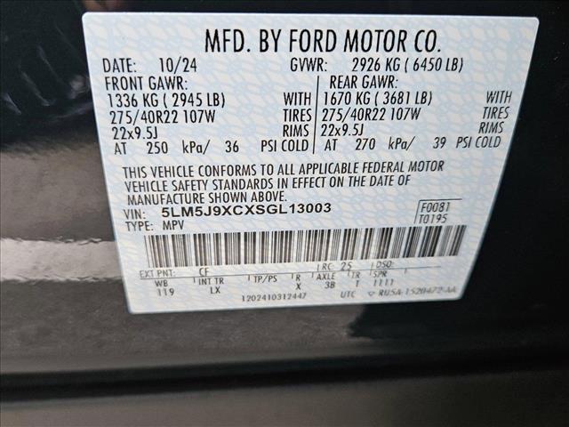 Photo of 2025 Cenote Green Bright Colorant Clearcoat Lincoln Aviator