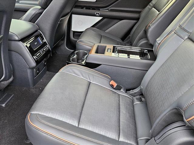 Photo of 2025 Cenote Green Bright Colorant Clearcoat Lincoln Aviator