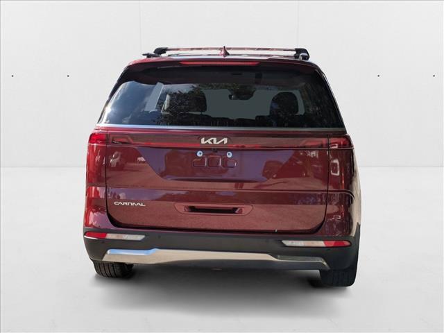 Photo of 2024 Flare Red Kia Carnival