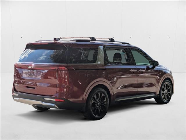 Photo of 2024 Flare Red Kia Carnival
