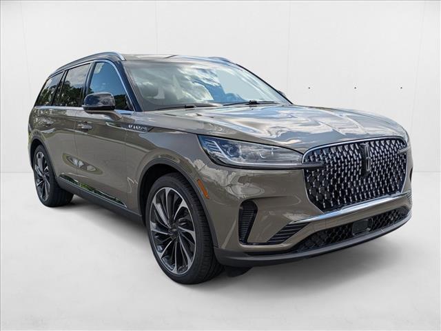 Photo of 2025 Harbor Gray Clearcoat Lincoln Aviator