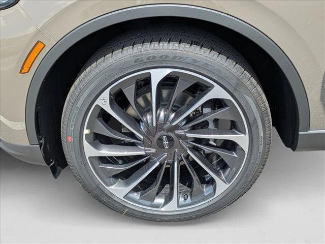 Photo of 2025 Harbor Gray Clearcoat Lincoln Aviator