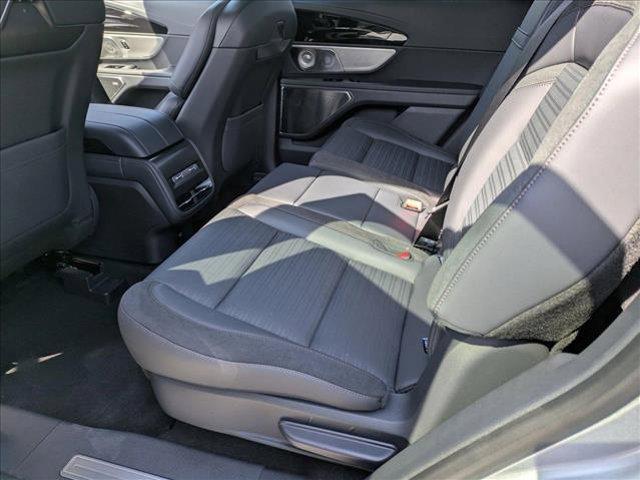 Photo of 2025 Silver Radiance Metallic Clearcoat Lincoln Nautilus