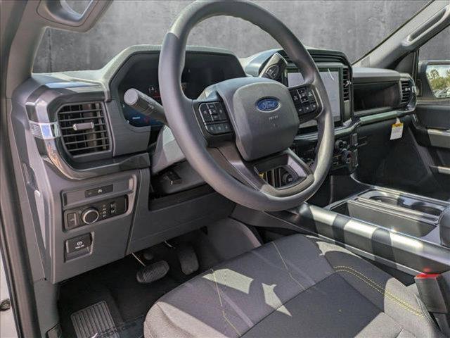Photo of 2025 Oxford White Ford F-150