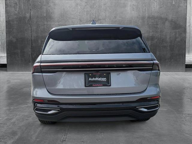 Photo of 2025 Lustrous Gray Metallic Lincoln Nautilus