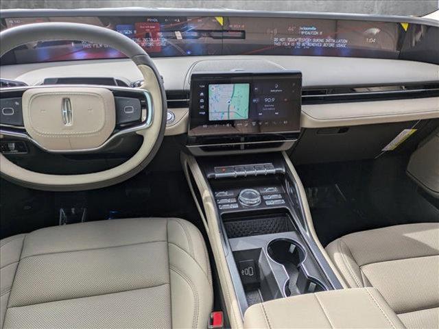 Photo of 2025 Lustrous Gray Metallic Lincoln Nautilus