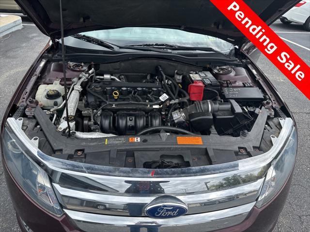 Photo of 2011 Bordeaux Reserve Metallic Ford Fusion
