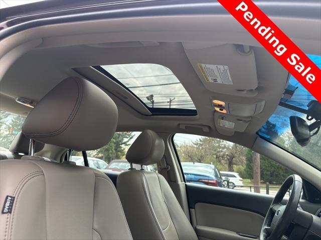 Photo of 2011 Bordeaux Reserve Metallic Ford Fusion