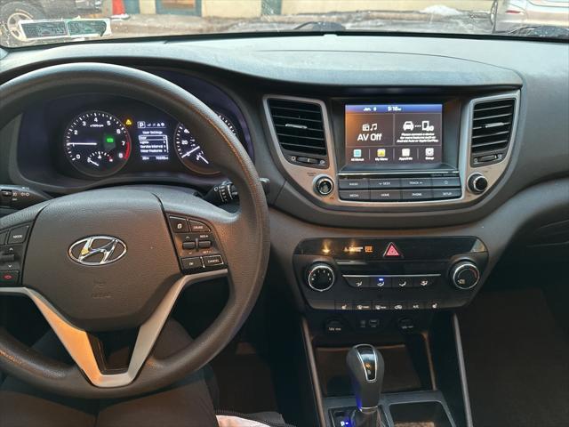 Photo of 2018 Gemstone Red Hyundai TUCSON