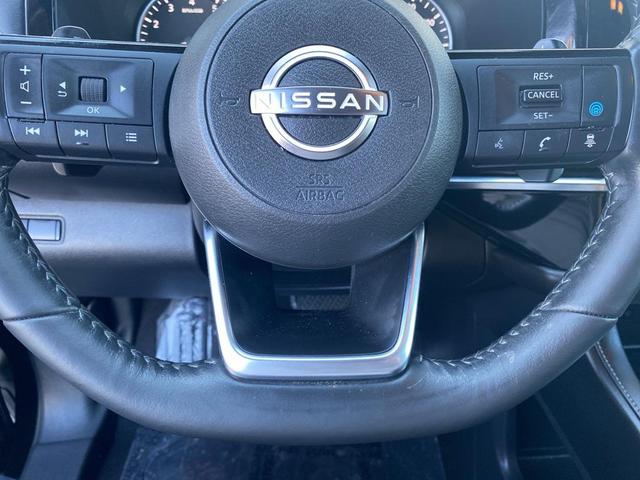 Photo of 2023 Super Black Nissan Pathfinder