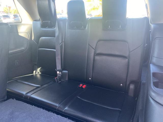 Photo of 2023 Super Black Nissan Pathfinder