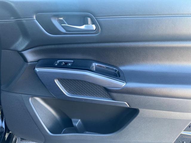 Photo of 2023 Super Black Nissan Pathfinder
